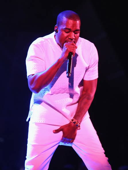Bet Awards 2012 - Kanye West Performance